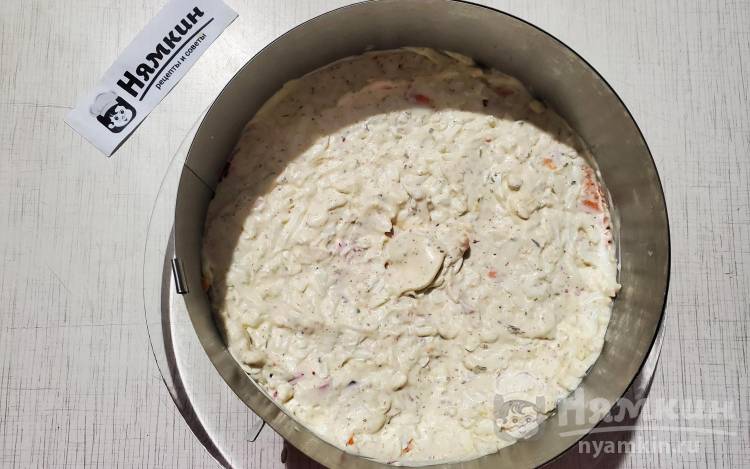 Слоёный салат со шпротами, вареными овощами и яйцом Шпрототорт - фото шаг 8