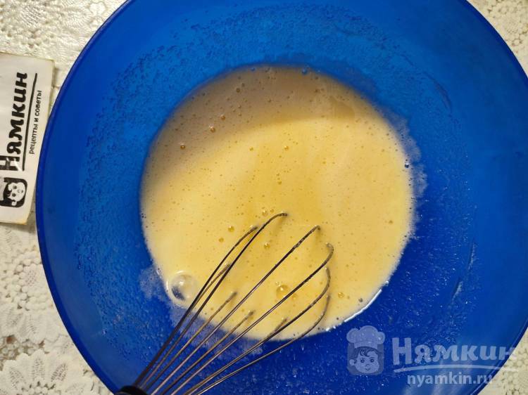 Песочное печенье на подсолнечном масле с шоколадными дропсами - фото шаг 1