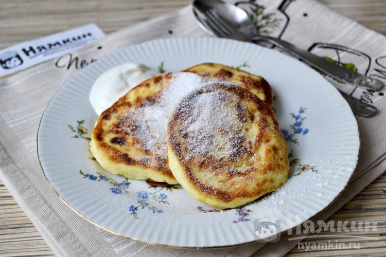 Яйца с манной крупой на сковороде