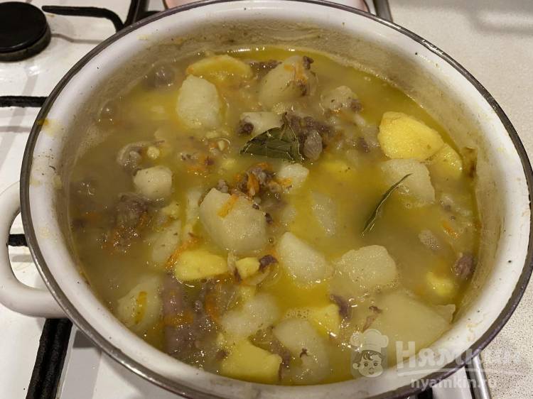 Рецепт: Вареная картошка с тушенкой | жареная на сковороде. Ленивый ужин