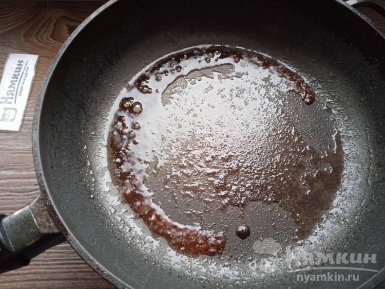 Как пожарить очищенные креветки на сковороде