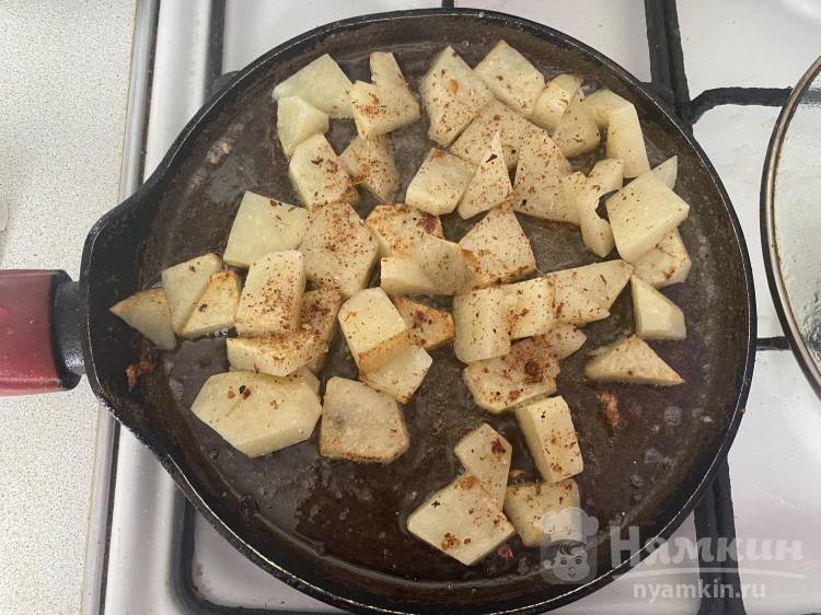 Картофель с беконом, жареный на трёх жирах