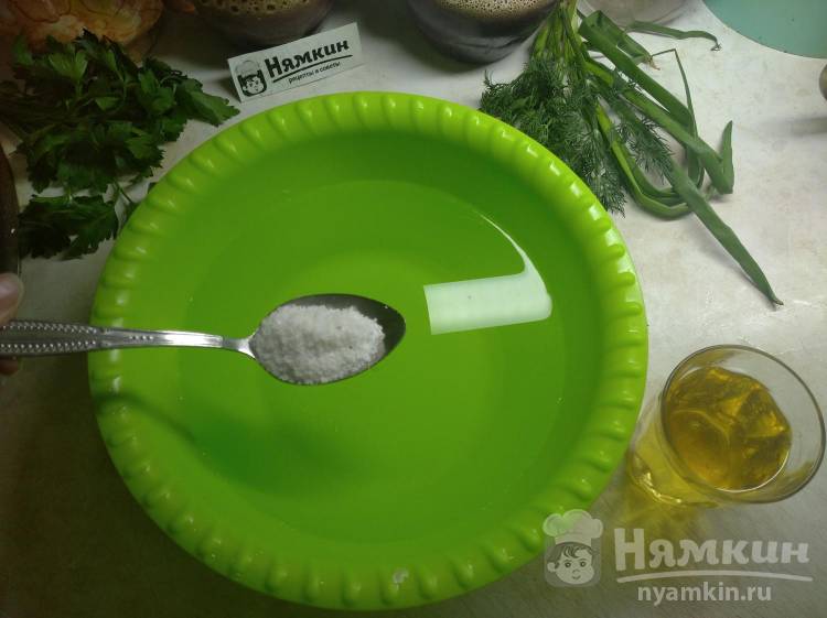 Тесто для пельменей на воде с растительным маслом - фото шаг 1