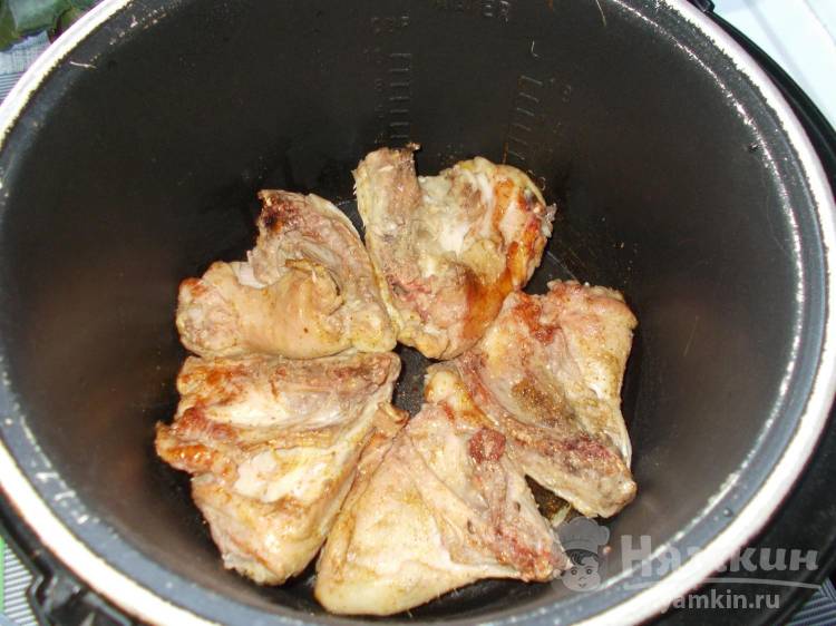 Рисовая каша с куриными бедрами в мультиварке - фото шаг 3