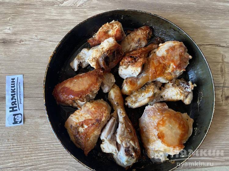 Курица кусочками по-азиатски на сковороде