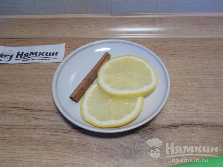 Компот из ирги с лимоном и корицей на зиму - фото шаг 2
