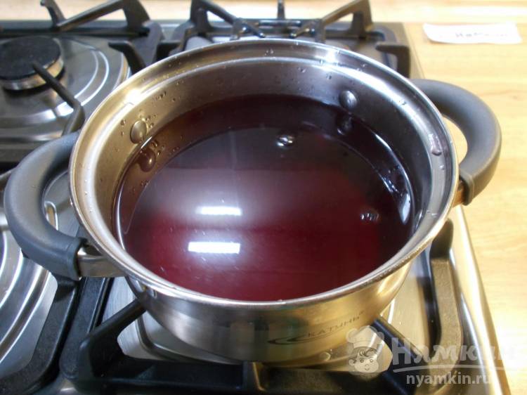 Компот из ирги с лимоном и корицей на зиму - фото шаг 5