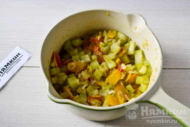 Суп-пюре из кабачков с овощами на курином бульоне - фото шаг 6