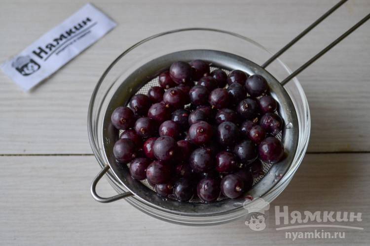Быстрый десерт без выпечки из творога и крыжовника в стаканчиках - фото шаг 1