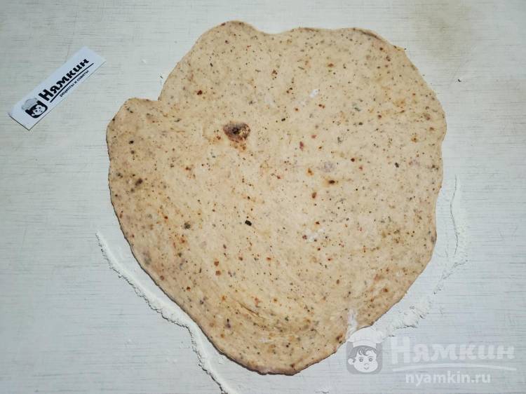 Жареные пирожки из дрожжевого теста с консервированной горбушей Лангустины - фото шаг 5