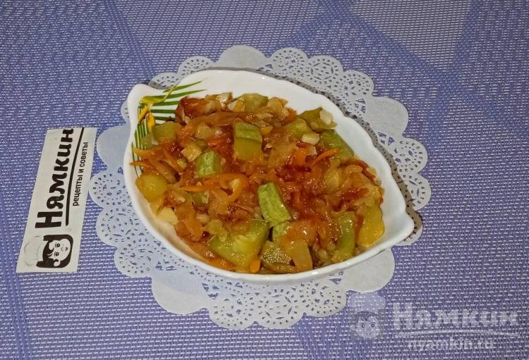 Вариант 1: Фаршированные кабачки с морковью в духовке - классический рецепт