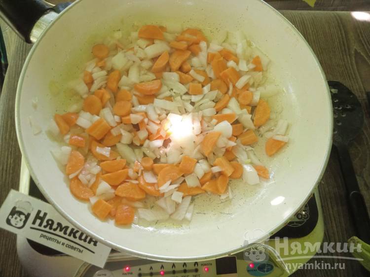 Постное рагу с кабачками, капустой и свежим зеленым горошком - фото шаг 3