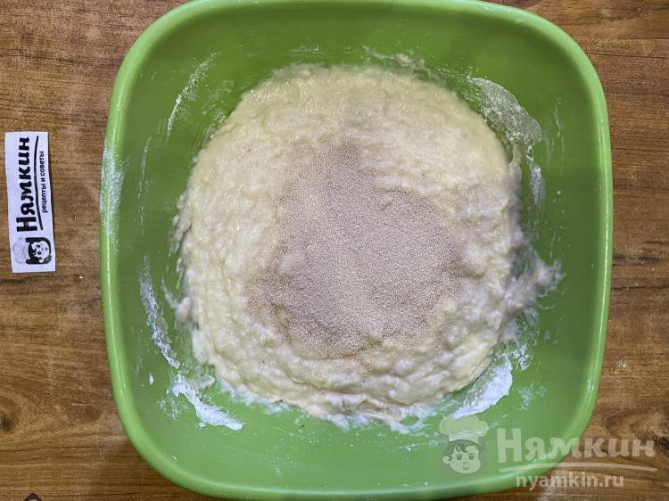 Пышные ванильные булочки с сахаром на дрожжах в духовке - фото шаг 5