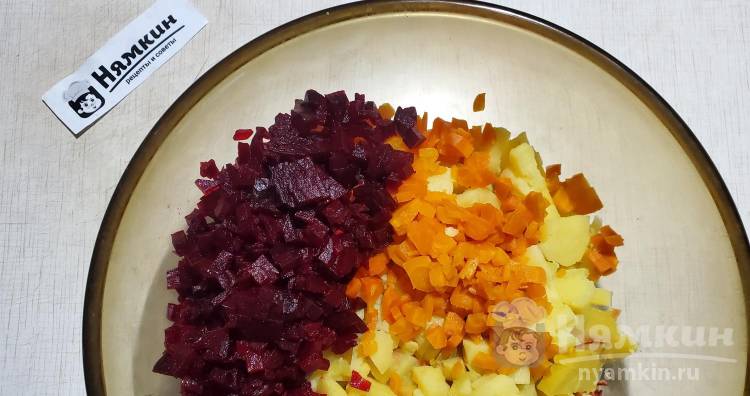 Винегрет с квашеной капустой, свежими огурцами и печёночным паштетом - фото шаг 4