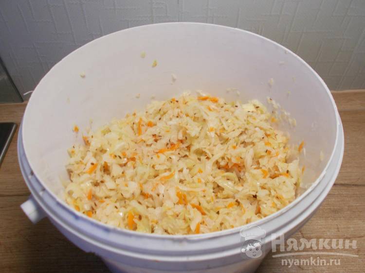 Квашеная капуста с медом на зиму в домашних условиях - фото шаг 10