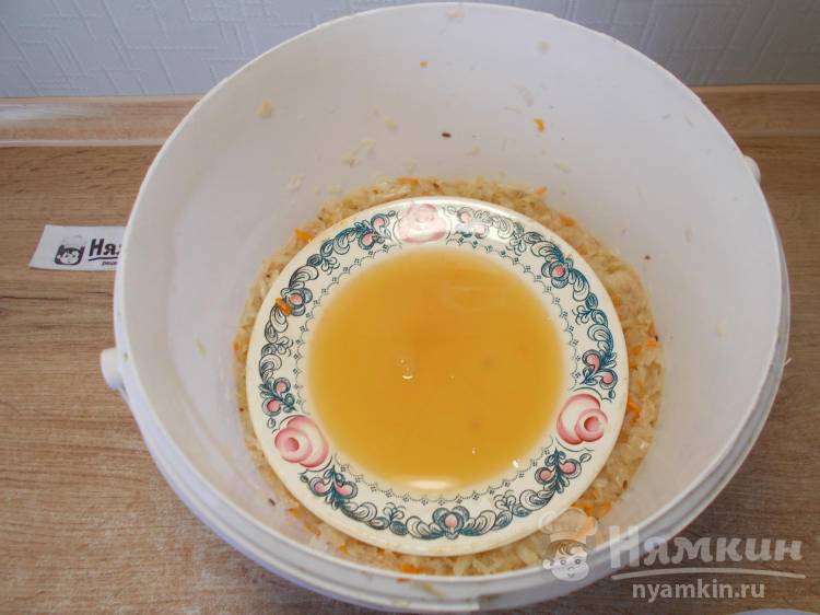 Квашеная капуста с медом на зиму в домашних условиях - фото шаг 12