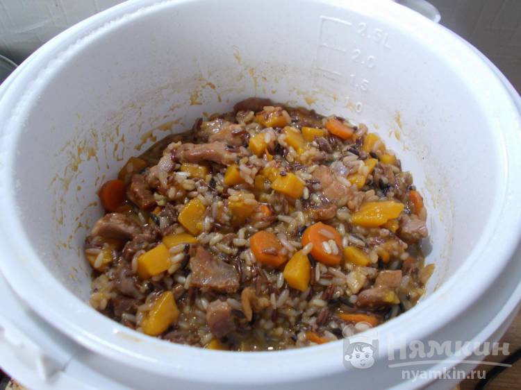 Рисовая каша в мультиварке из четырех видов риса с мясом, тыквой и овощами - фото шаг 6