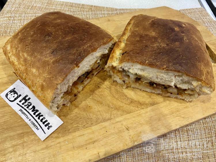 Закрытый пирог с капустой, луком и морковью на дрожжевом жидком тесте - фото шаг 18