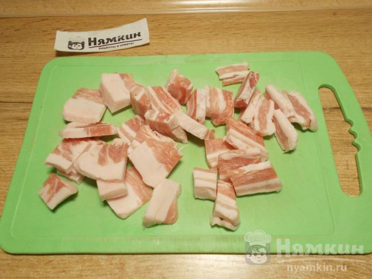 Тушеная капуста на сковороде с мясом, тыквой и овощами - фото шаг 1