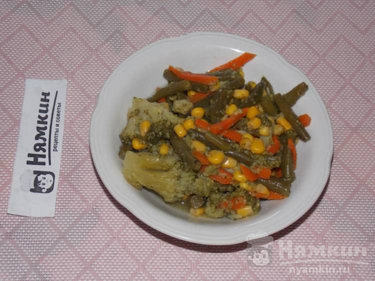 Постное овощное рагу с брокколи, стручковой фасолью и кукурузой в мультиварке - фото шаг 7