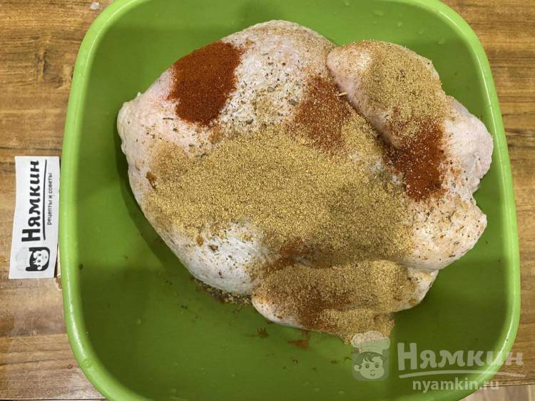 Курица кусочками с соевым соусом и приправами в рукаве в духовке - фото шаг 2