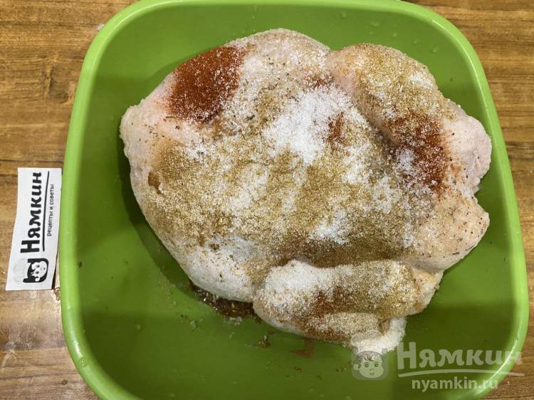 Курица кусочками с соевым соусом и приправами в рукаве в духовке - фото шаг 3