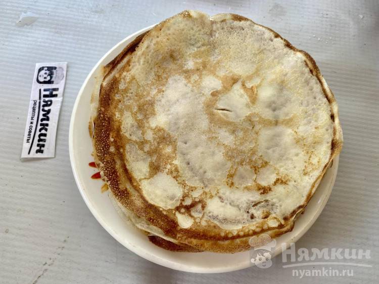 Тонкие ванильные блинчики на молоке и кипятке со сливочным маслом - фото шаг 12