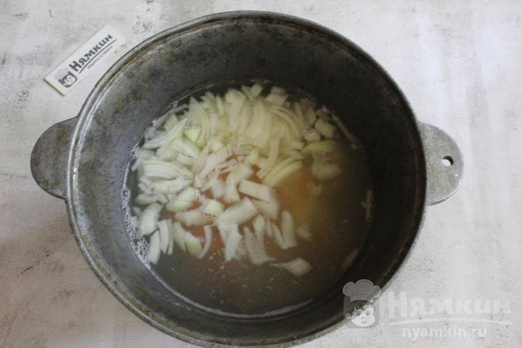 Рыбный суп из толстолобика с булгуром и овощами - фото шаг 4