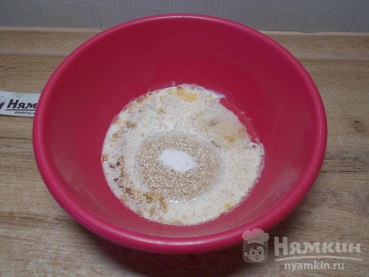 Хлебные вафли на молоке с овсяными отрубями в электровафельнице  - фото шаг 3