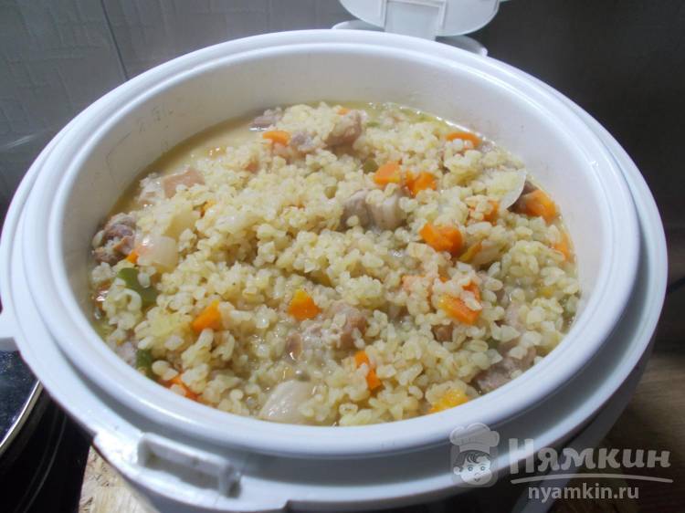 Каша из булгура с мясом и овощами в мультиварке - фото шаг 11