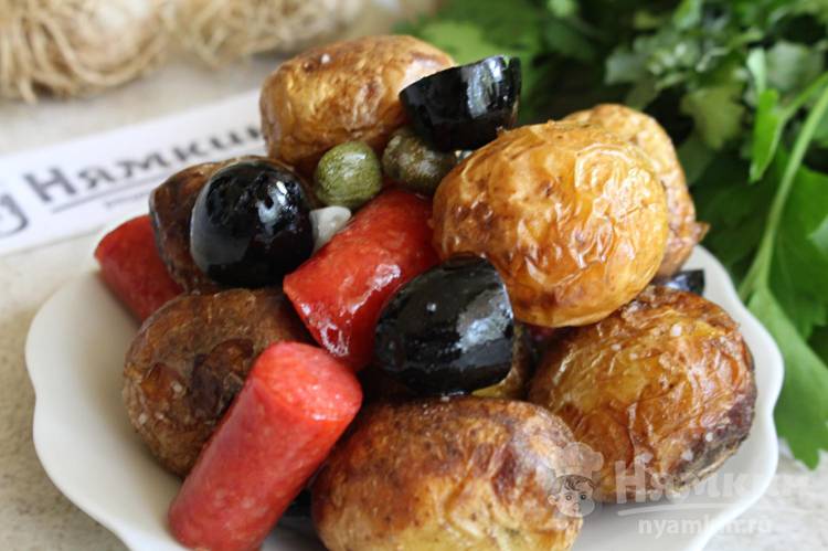 Жареная картошка по-андалузски с колбасками и оливками - фото шаг 8