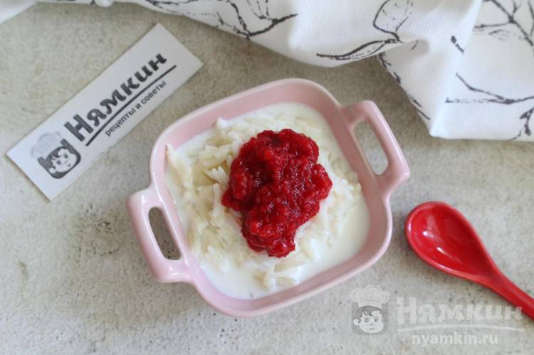 Молочная рисовая каша с клубничным пюре - фото шаг 8