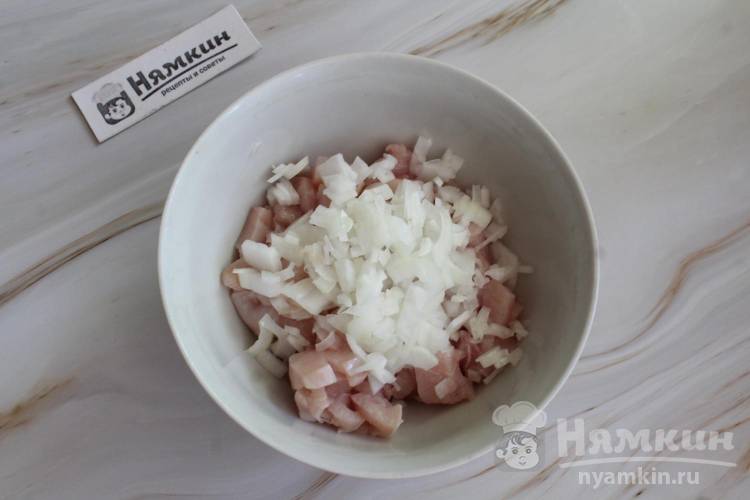 Рубленые куриные котлеты с майонезом на сковороде - фото шаг 2