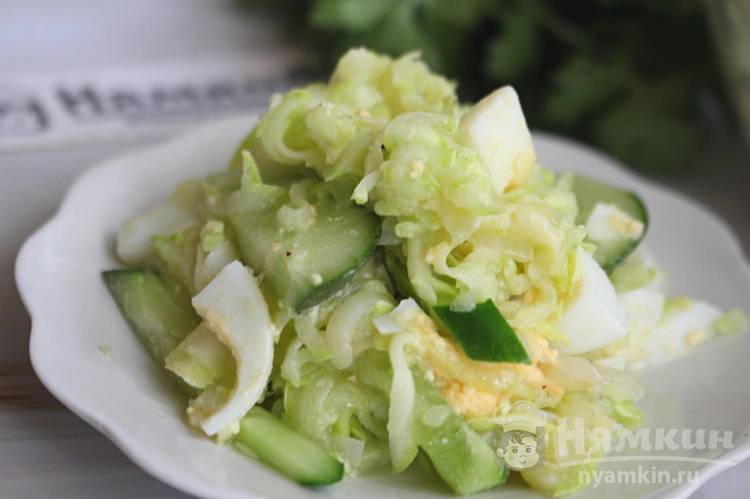 Салат из кабачков с огурцами и вареными яйцами - фото шаг 8