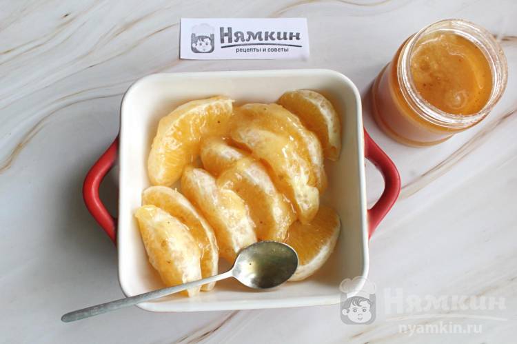 Легкий десерт из апельсинов с медом, грецкими орехами и корицей - фото шаг 2