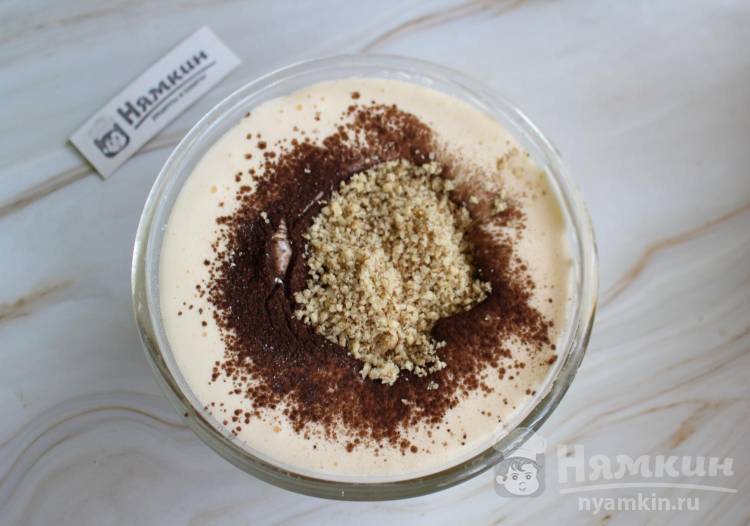 Домашний шоколадный торт с масляным кремом, вишней и грецкими орехами - фото шаг 4