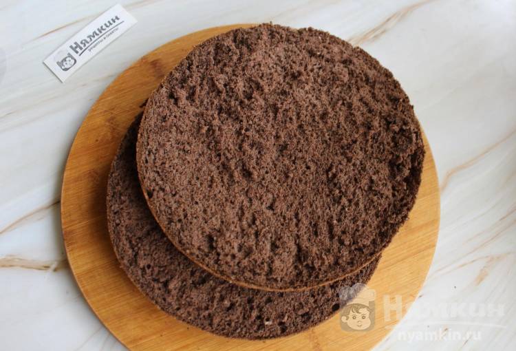 Домашний шоколадный торт с масляным кремом, вишней и грецкими орехами - фото шаг 9