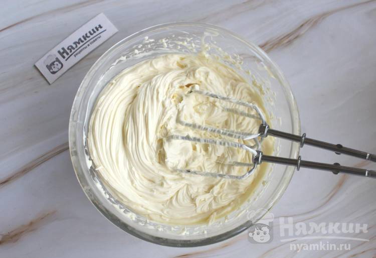 Домашний шоколадный торт с масляным кремом, вишней и грецкими орехами - фото шаг 12