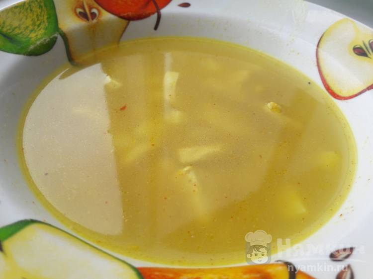 Куриный суп карри