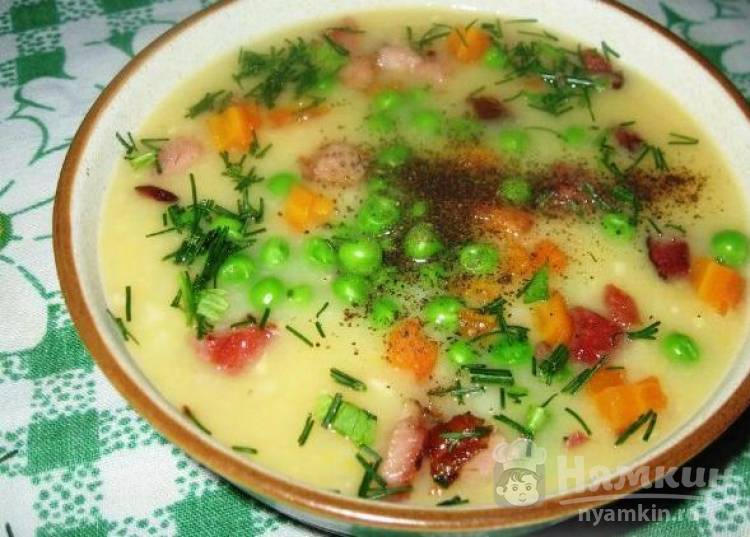 Гороховый суп-пюре с копченым мясом