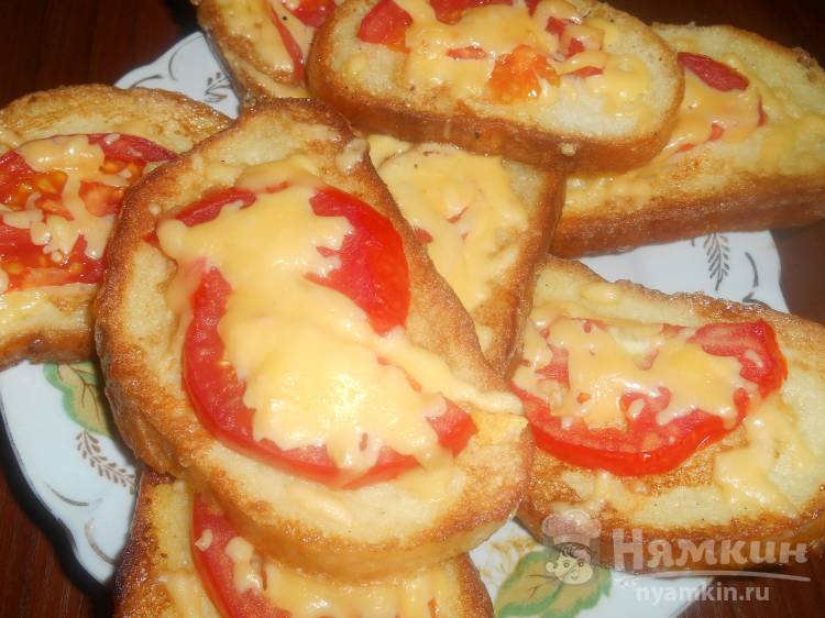 Гренки с помидором и сыром на завтрак