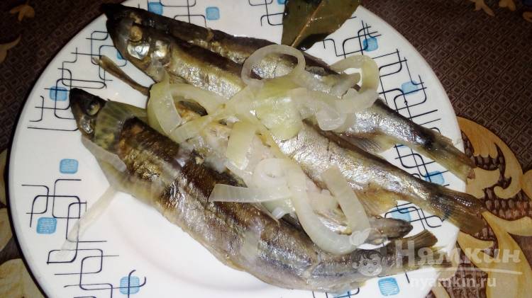 Вареная рыба с овощами