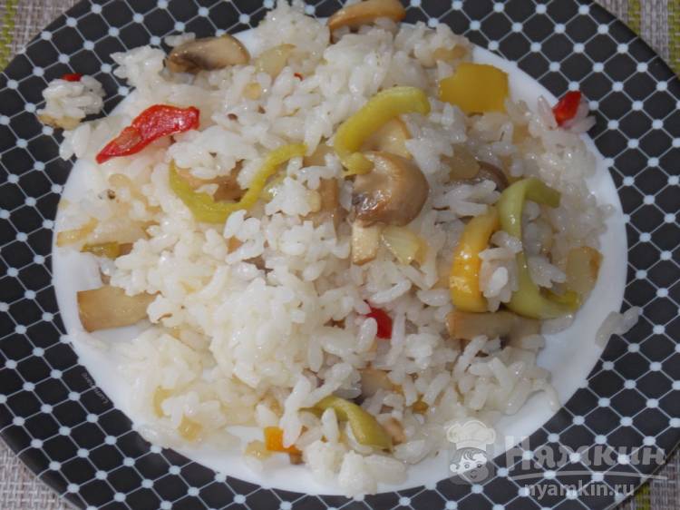 Рис с грибами и овощами