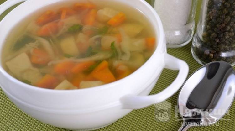 Овощной фитнес-суп с сельдереем