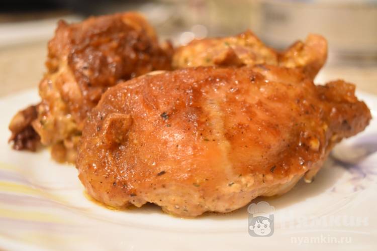 Курица запеченная в соево-майонезном соусе