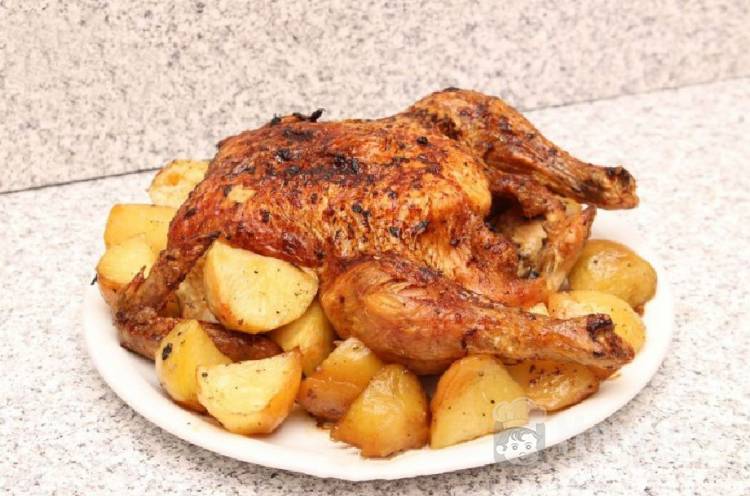 Цыпленок с картошкой в духовке