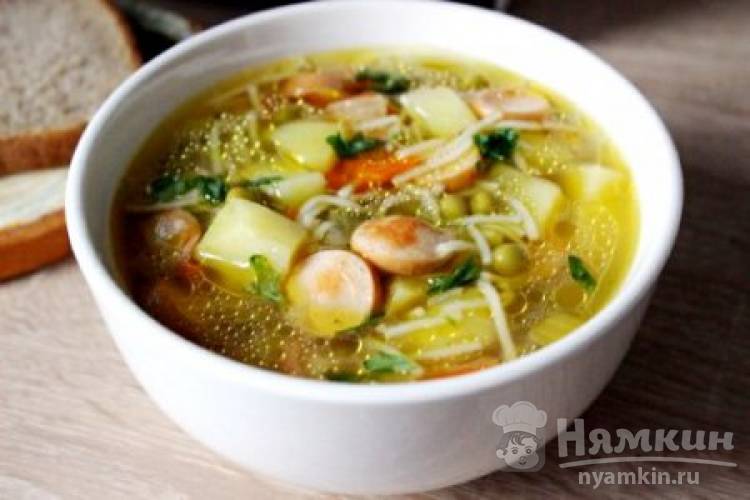 Суп из вермишели и зеленого горошка Солянка