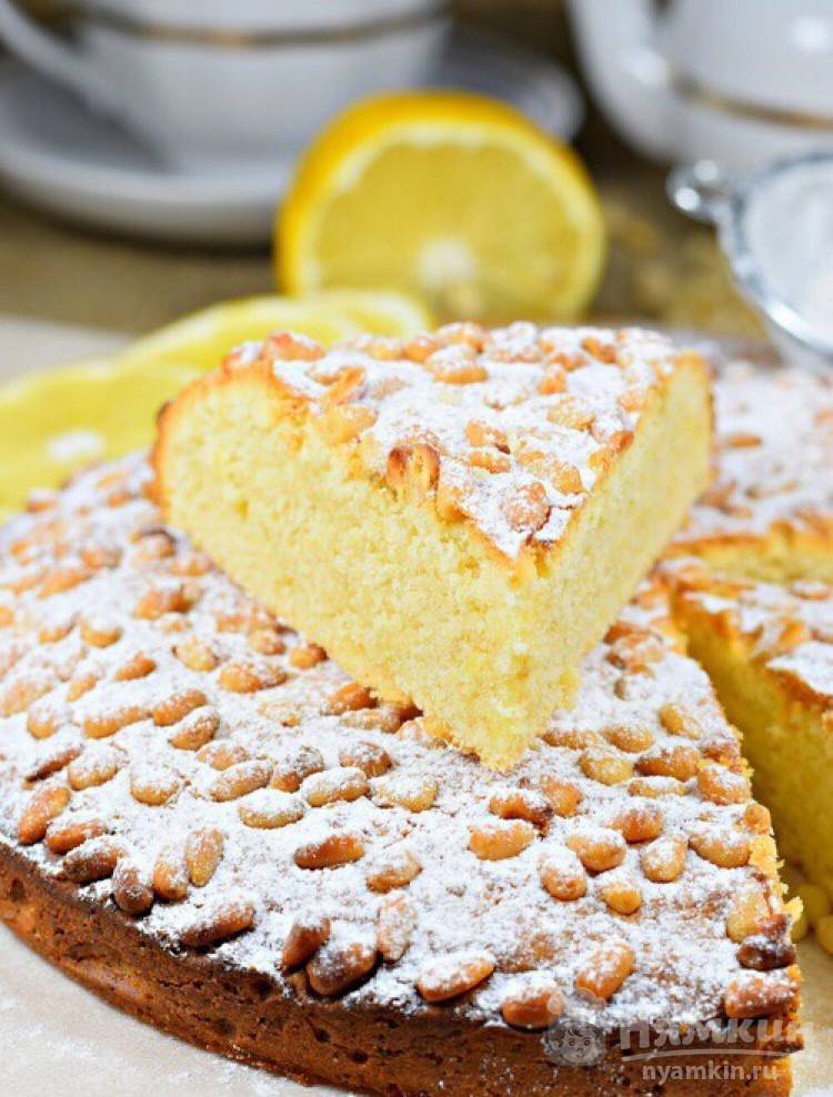 Лимонный пирог с кедровыми орешками