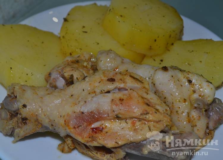 Картошка с курицей в духовке