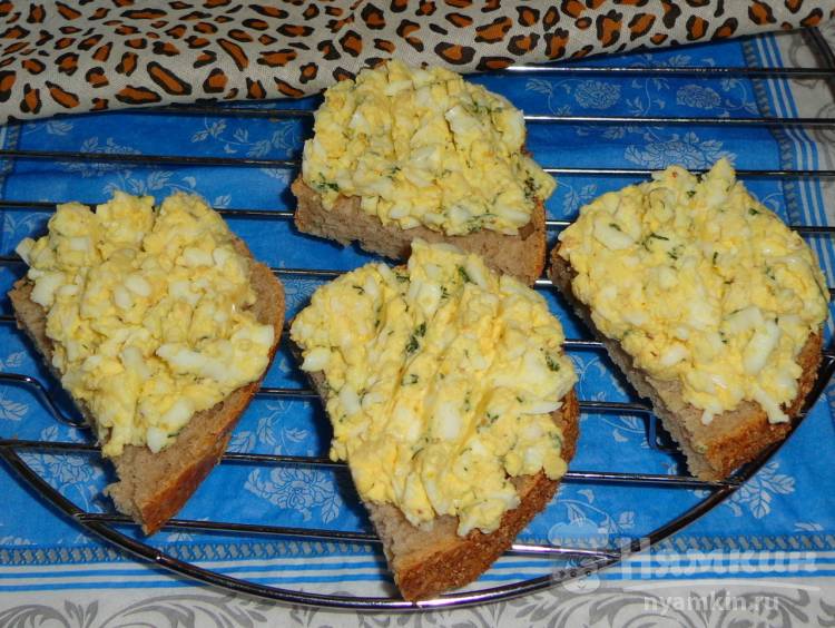 Бутерброд с вареным яйцом рецепт с фото